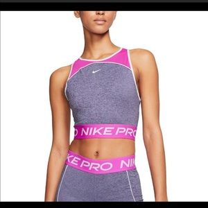 NIKE PRO SPORTS BRA AND LEGGING SET